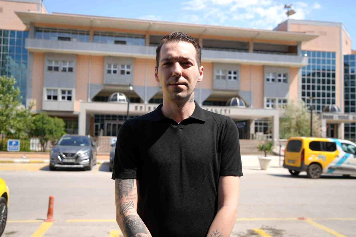 İkiz çocuklarını alamayan babanın feryadı: 'Çocuklarımın bana verilmesini istiyorum'