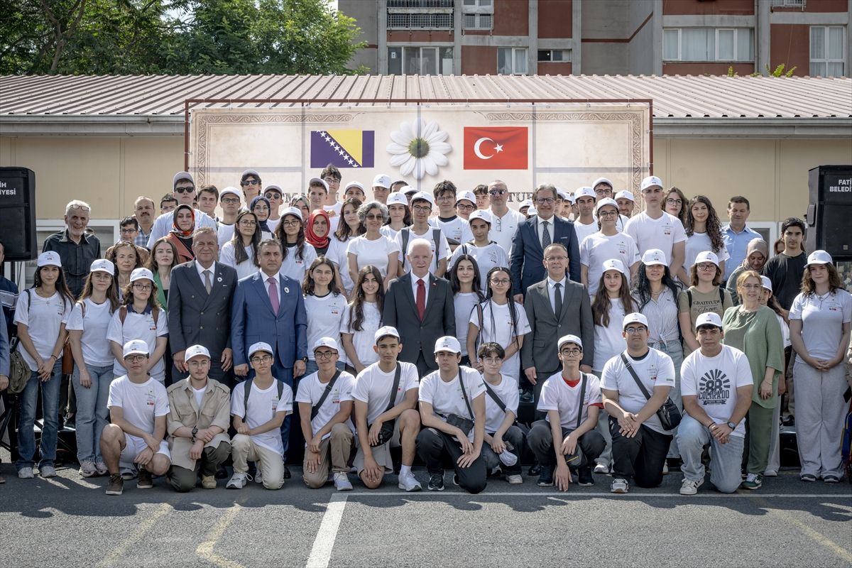 200 liseli öğrenci Srebrenitsa için Bosna Hersek’e uğurlandı