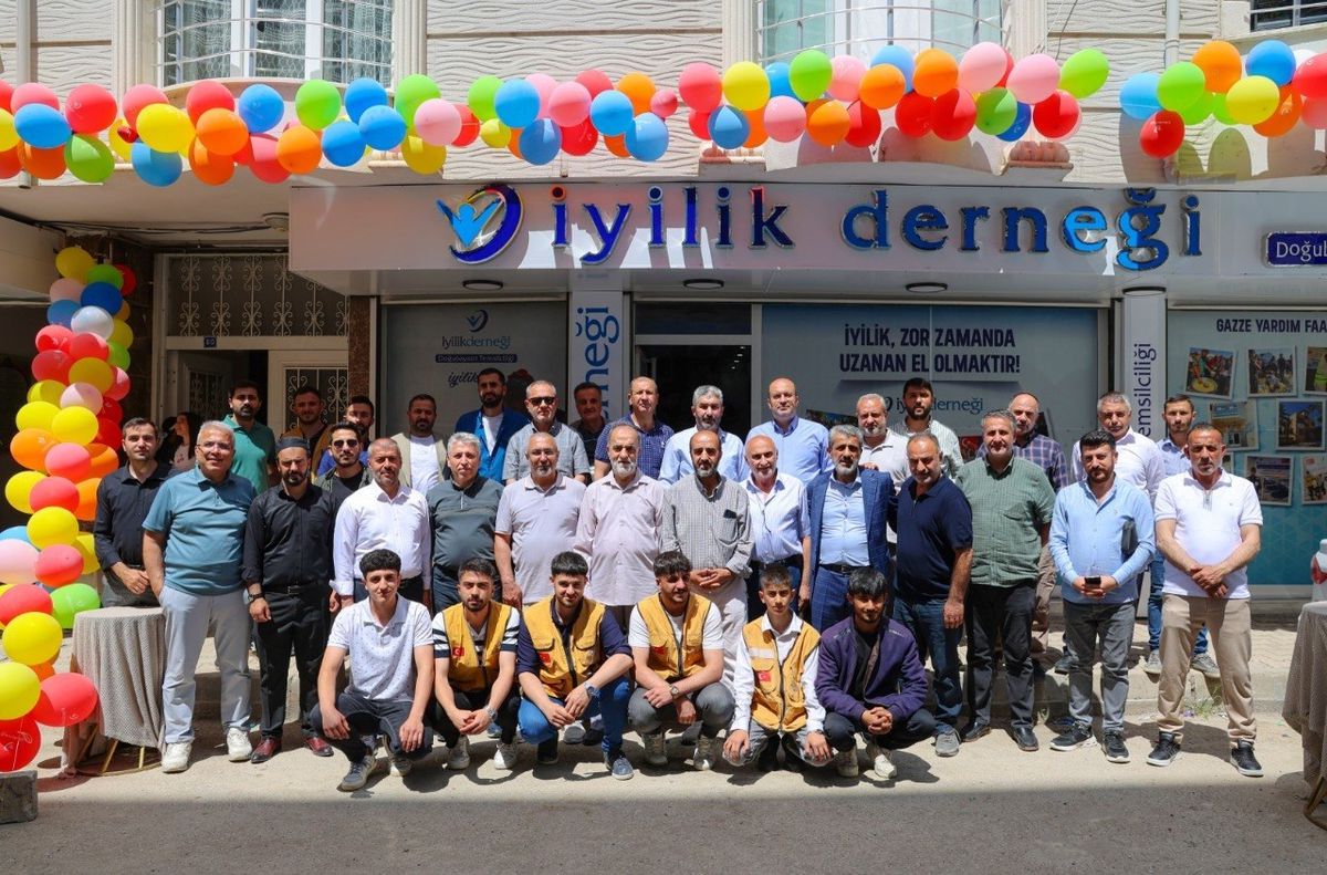 İYİLİK Derneği, Doğubayazıt'ta Medeniyet Mektebi Kompleksi'ni açtı