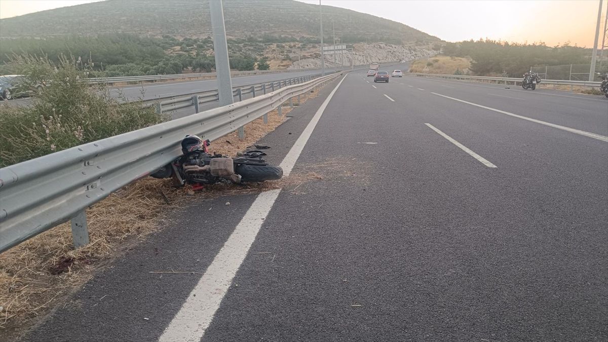 İzmir'de motosiklet eğitmeni trafik kazasında öldü