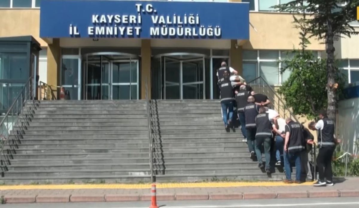 Kayseri merkezli 6 ilde 'ehliyet sınavında' usulsüzlük soruşturması; 15 tutuklama