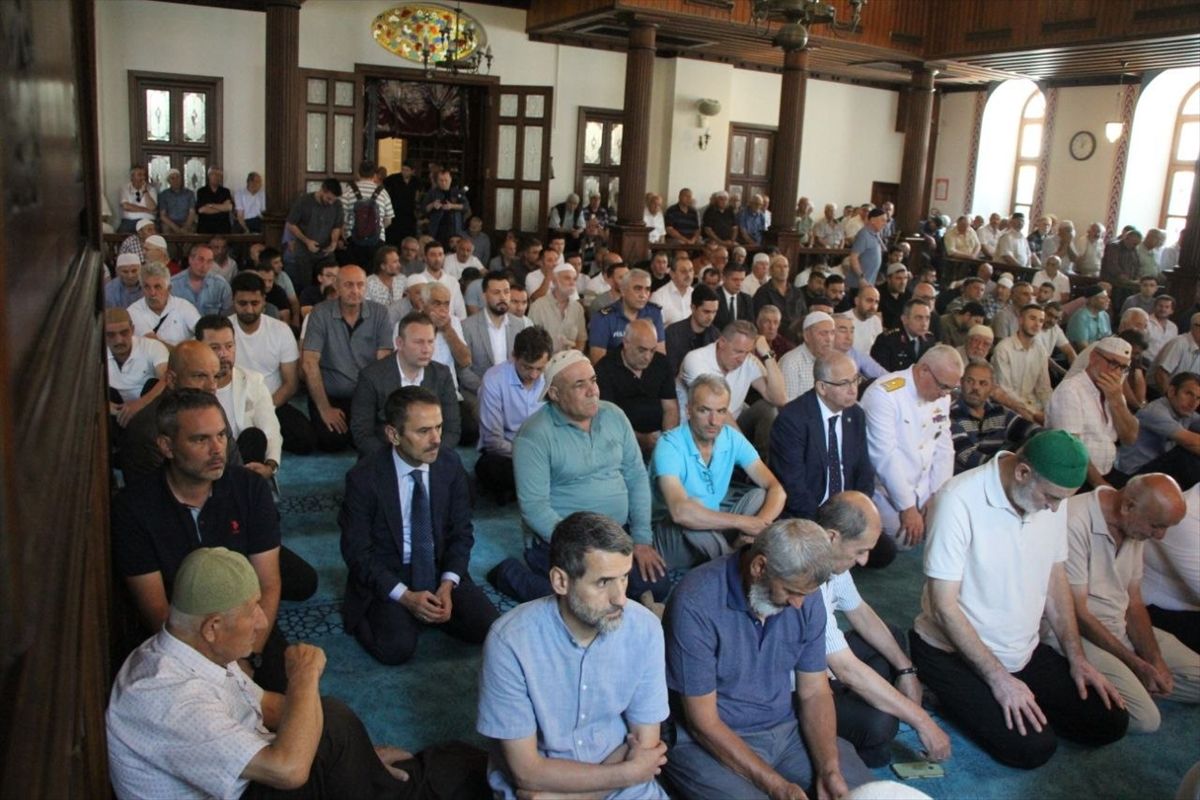 Kocaeli'de 15 Temmuz Şehitleri İçin Mevlit Programı