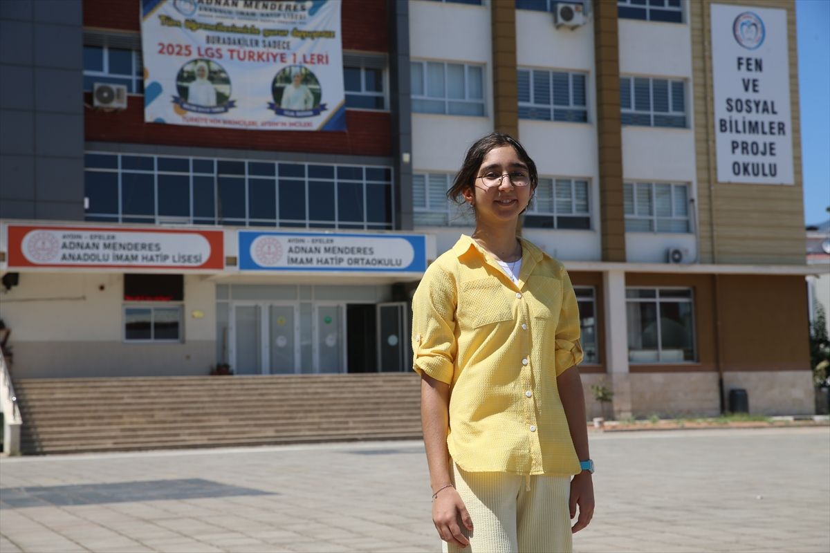 LGS'de 500 tam puan alan Aydınlı Sena, savcı olmayı hedefliyor