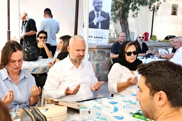 Menemen’de merhum Başkan Şahin dualarla anıldı