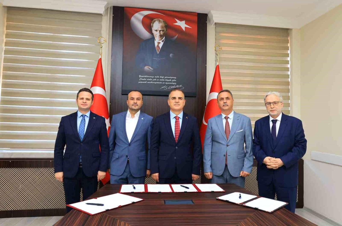 Muğla'da 'Yaz Okulu Projesi' İçin İş Birliği Protokolü İmzalandı