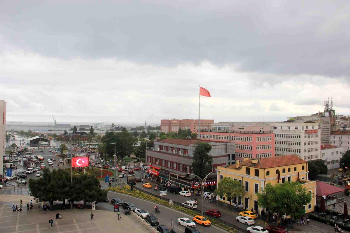Samsun'u serinleten yağmur