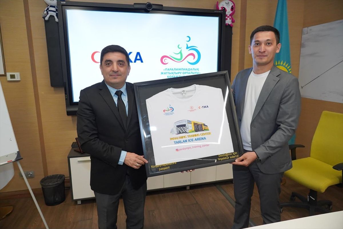 TİKA tarafından Kazakistan Paralimpik Eğitim Merkezi'ne spor ekipmanları teslimatı.