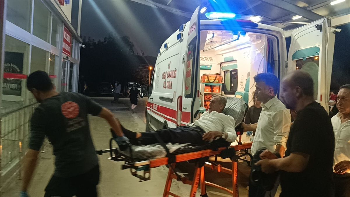 Tufanbeyli Belediye Başkanı Ahmet Aktürk, rahatsızlanması nedeniyle hastaneye kaldırıldı