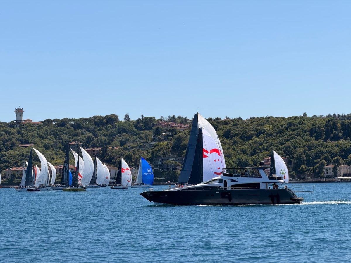 55'inci Deniz Kuvvetleri Kupası Uluslararası Yat Yarışı İstanbul'dan başladı