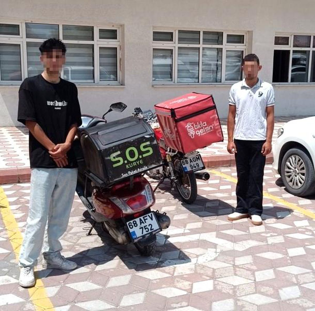 Aksaray'da çocuk parkında motosiklet akrobasisi: 146 bin lira ceza