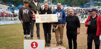 Artvin'de '45. Kafkasör Kültür, Turizm ve Sanat Festivali' boğa güreşleriyle sürdü