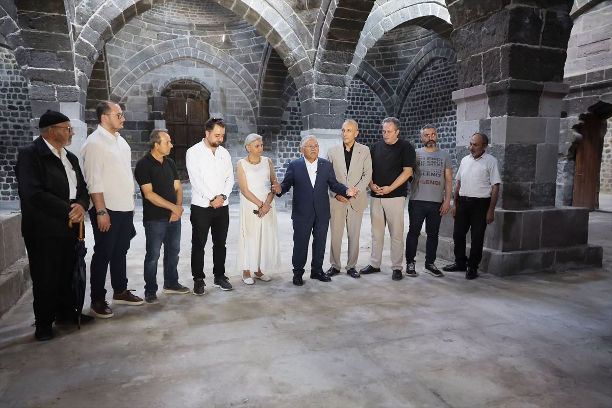 Kayseri'de restorasyonu tamamlanan 5 asırlık tarihi bedesten