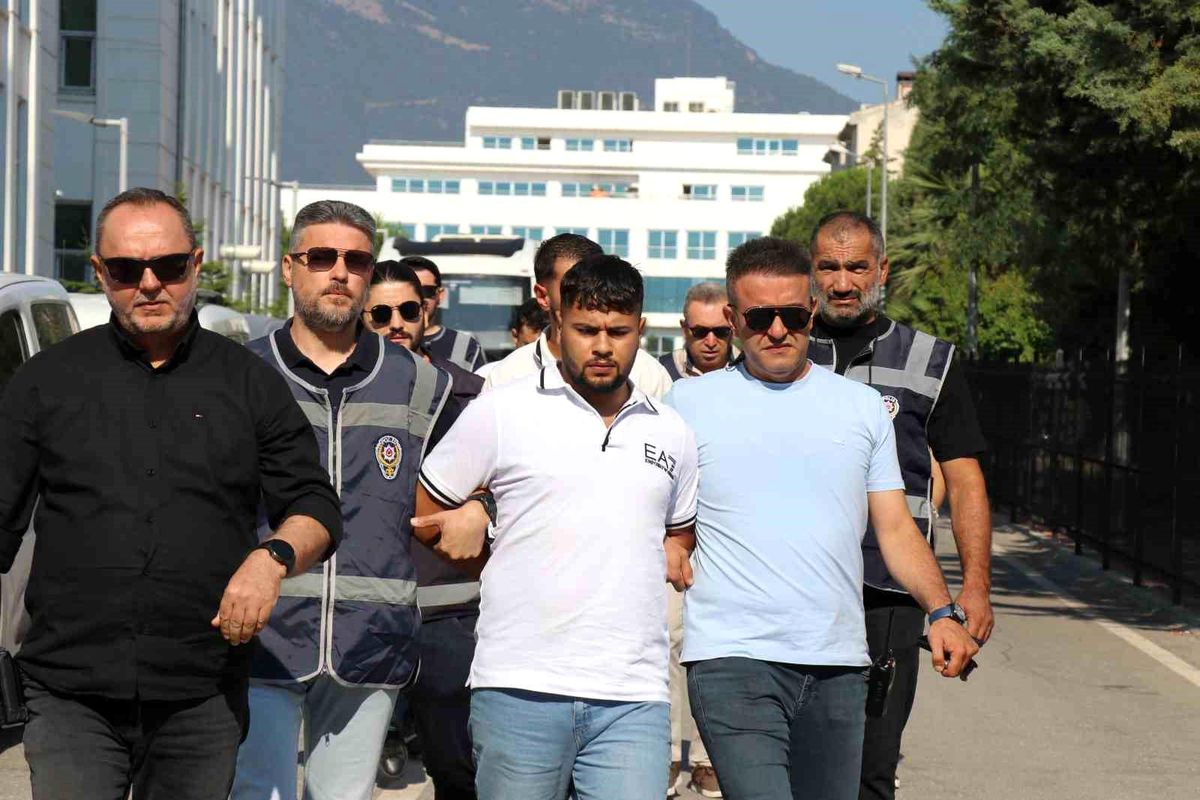 Denizli'de eğlence mekanını kurşunlayan 4 şüpheli tutuklandı