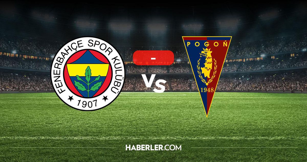 Fenerbahçe futbol takımı oyuncuları sahada mücadele ederken