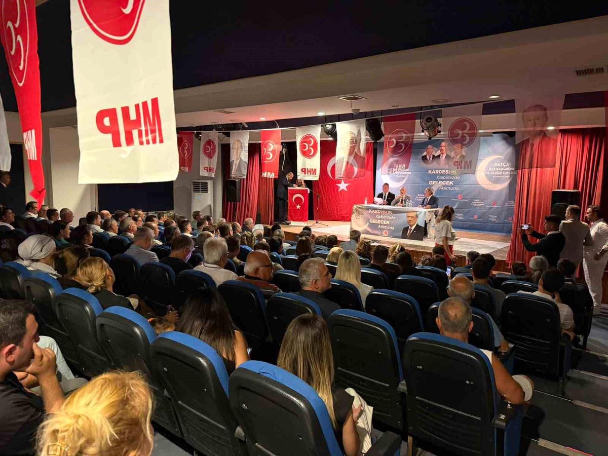 MHP Datça'da genel kurul heyecanı yaşandı