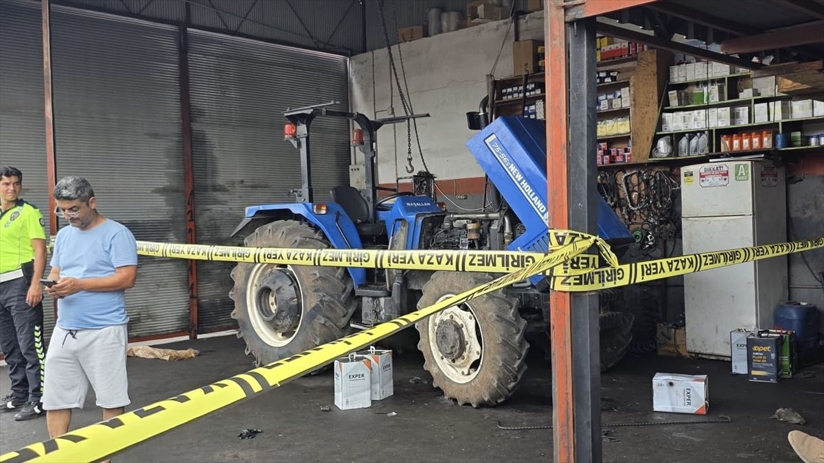 Osmaniye'de traktörün hidrolik aksamına sıkışan tamirci öldü