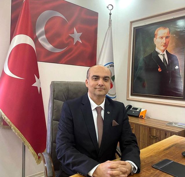Seben Belediye Başkanı Uygar Oturakdaş, CHP’den istifa etti