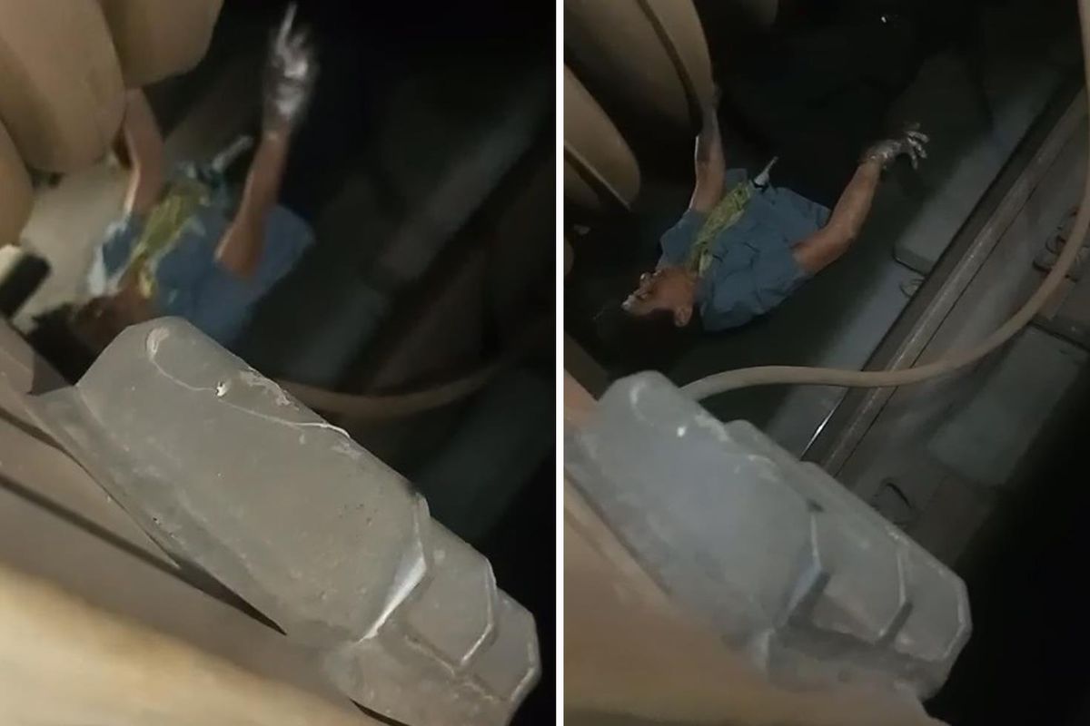 Marmaray'da raylara oturan yolcu trenin altında sıkıştı