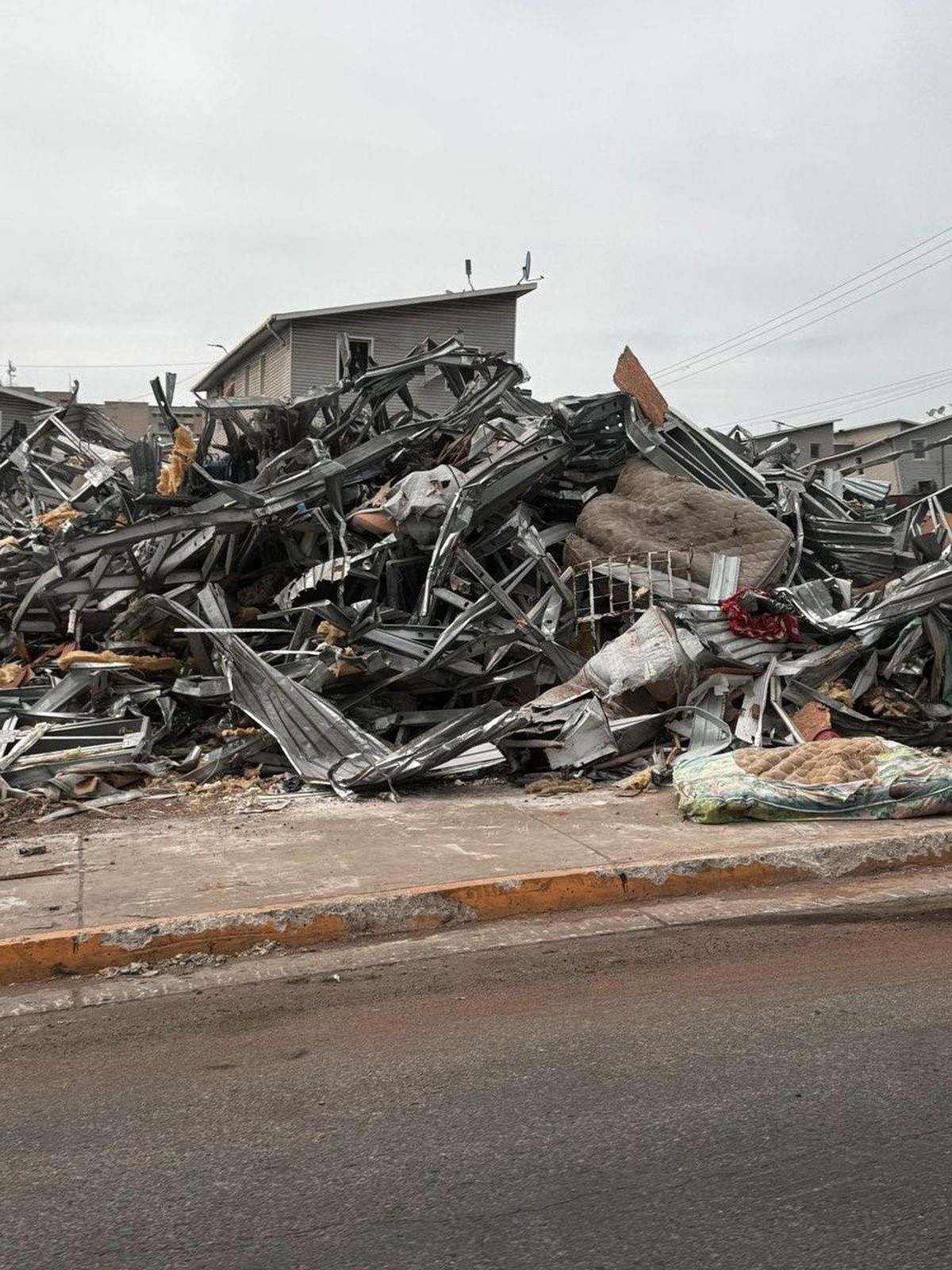 Venezuela'da deprem sonrası hasar gören binalar