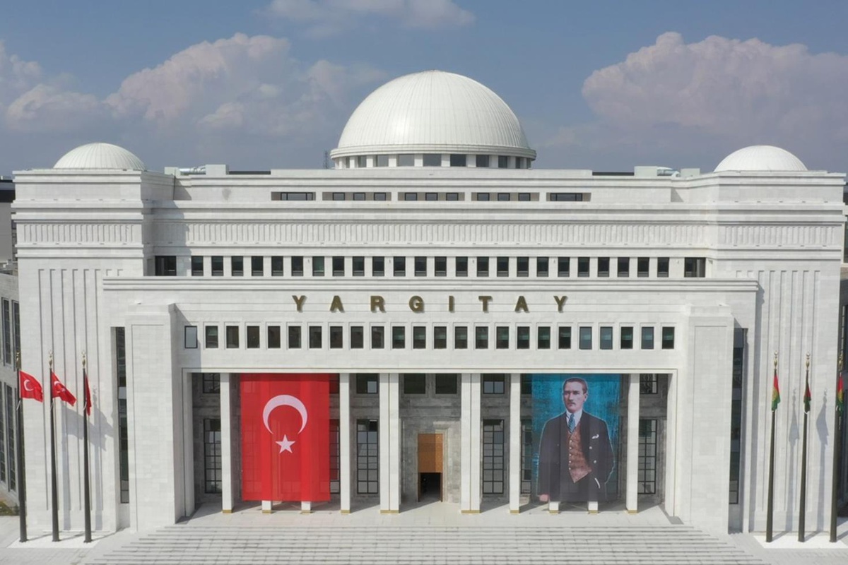 Eşinin yemeklerini beğenmeyen yandı! Yargıtay'dan emsal karar