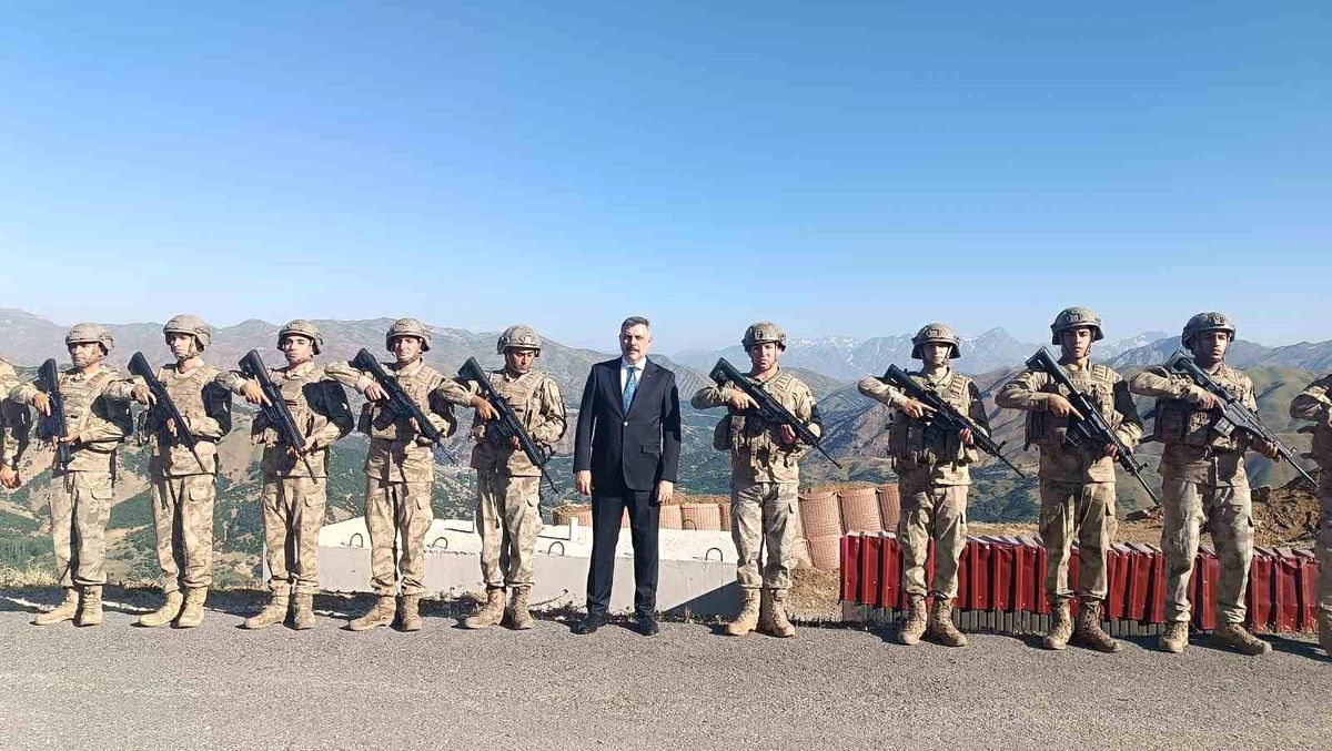 Bakan Çiftçi sınırın sıfır noktasında: ''Terörsüz Türkiye' projesi hayata geçmiştir ve kararlılıkla devam ederek başarıya ulaşacaktır'