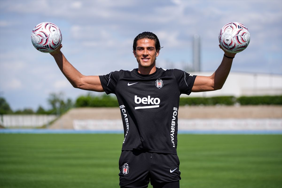 Beşiktaş'ın yeni transferi kaleci Doğan Alemdar