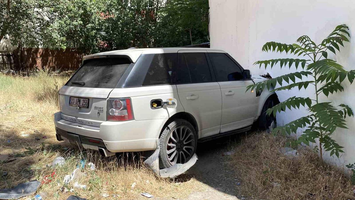 Elazığ'da cipin çarptığı 17 yaşındaki çocuk, hayatını kaybetti