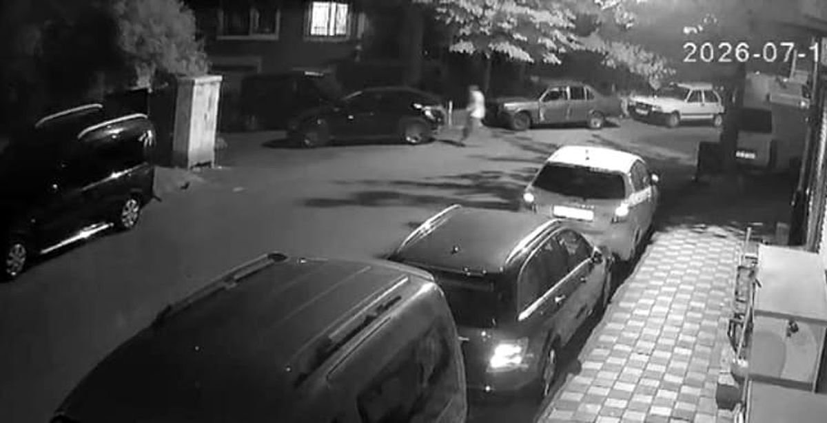 Gaziosmanpaşa'da kayan otomobil doğal gaz kutusuna çarptı, tüm bina tahliye edildi