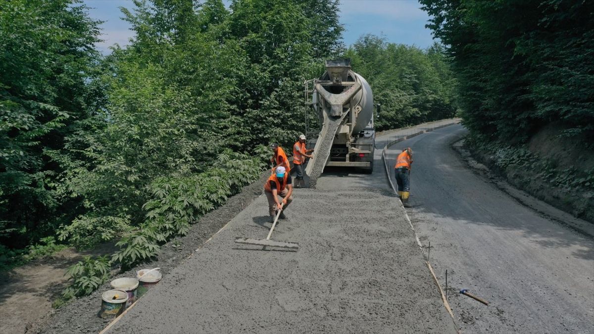 Ordu'da iki ilçeyi bağlayan güzergahta beton yol çalışması başladı