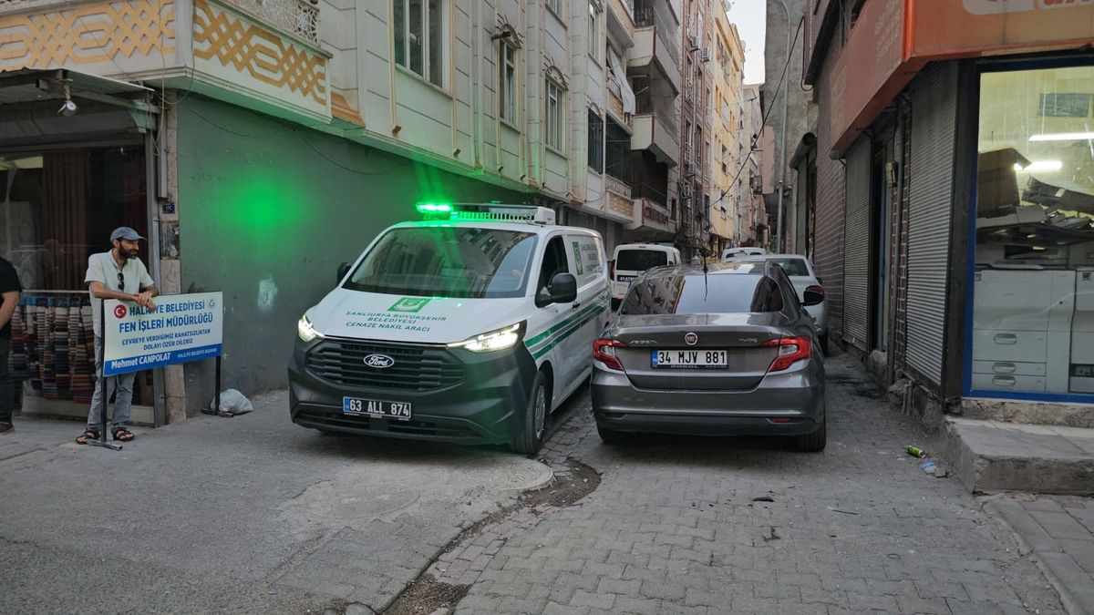 Şanlıurfa'da Suriyeli 5 çocuk annesi bir kadın evinde ölü bulundu.