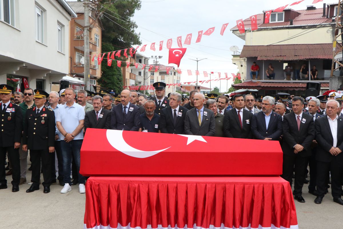 Şehit Jandarma Uzman Çavuş Mehmet Demirbaş, Samsun'da Son Yolculuğuna Uğurlandı