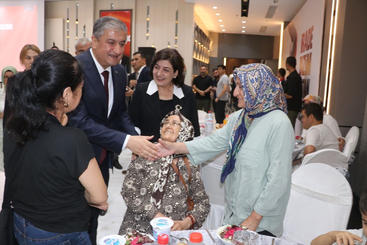 Adana'da 15 Temmuz Şehit ve Gazi Yemeği