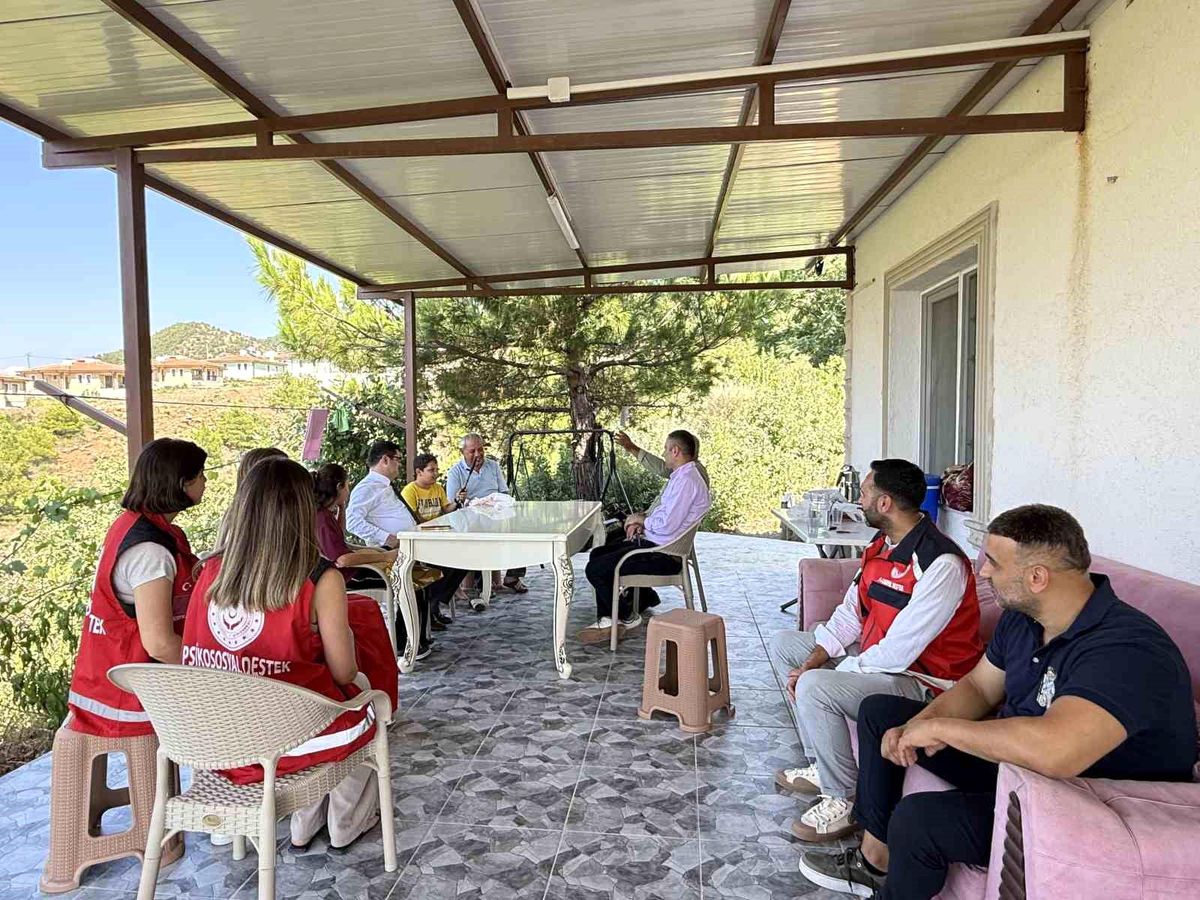 Arsuz'da 'Yüreğimizdeki Işık Projesi' yaşatılıyor