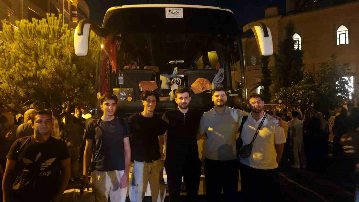 Aydın'dan 109 hafız dualarla umreye uğurlandı
