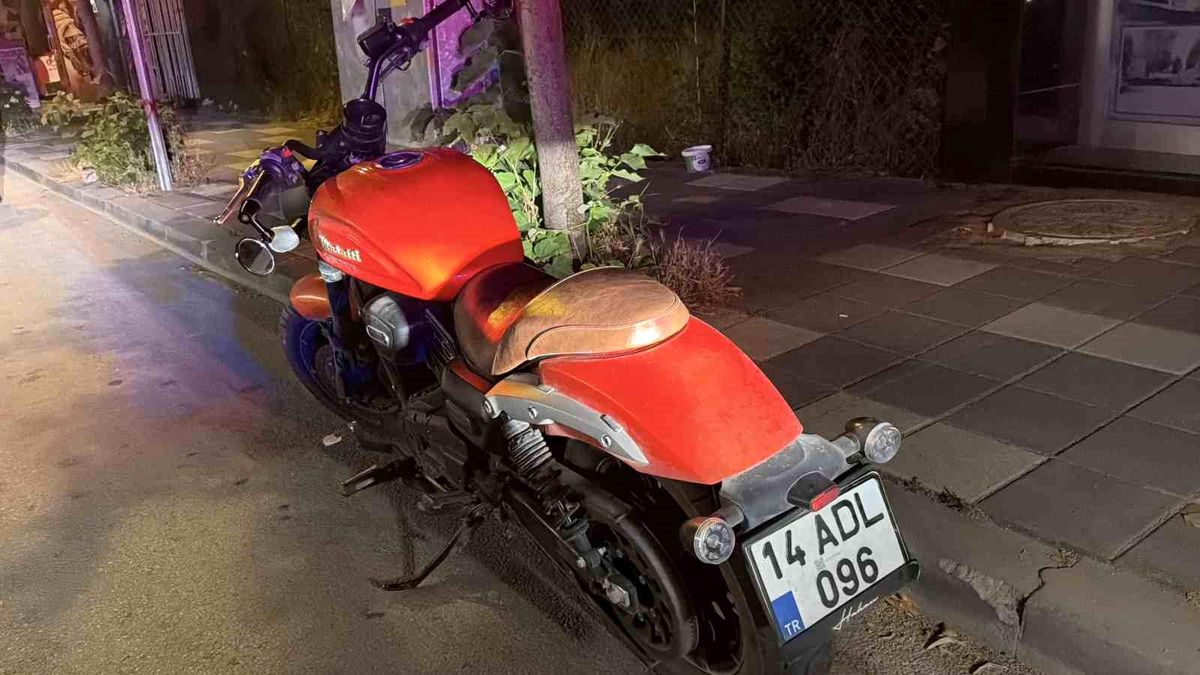 Bolu'da otomobille çarpışan motosikletli yaralandı