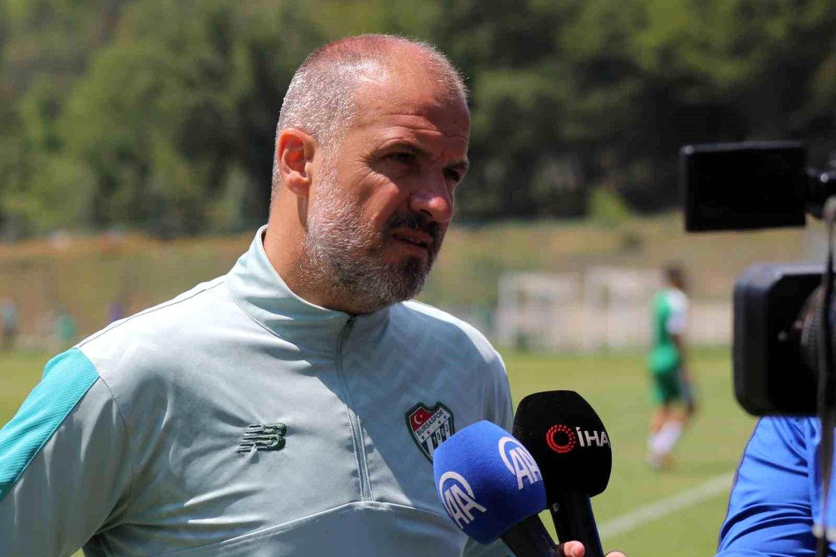 Bursaspor Teknik Direktörü Mustafa Er: 'Hedefimiz Süper Lig'e çıkmak'