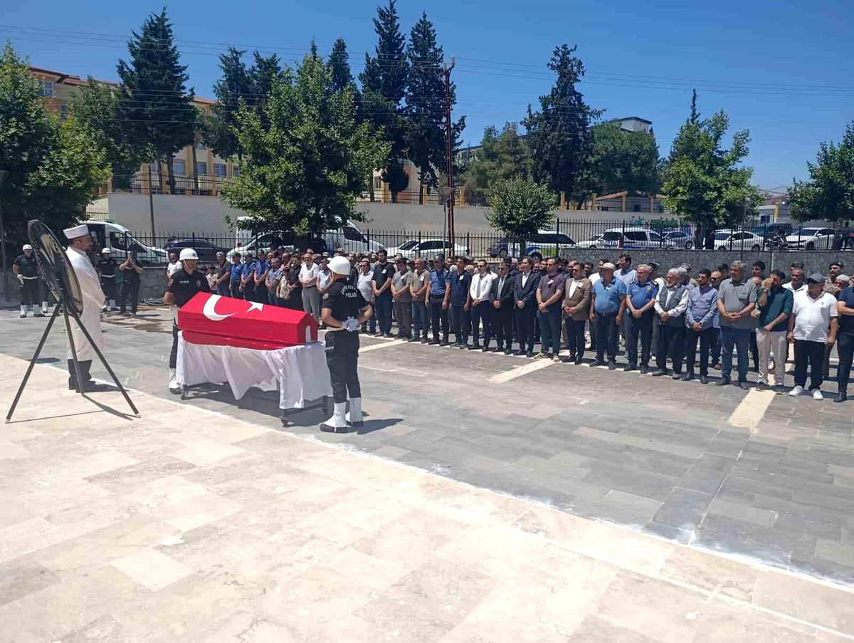 Gaziantep'te polis memuru son yolculuğuna uğurlandı