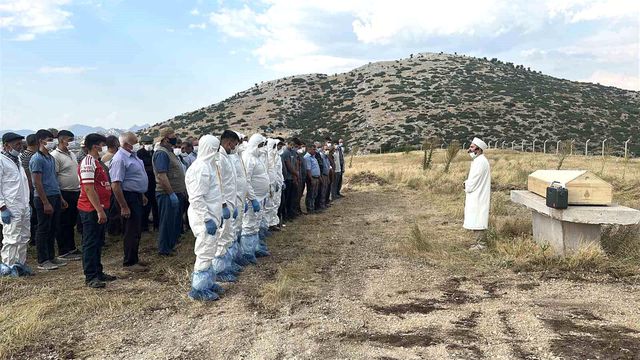 kene isirmasi sonucu hayatini kaybeden kadin 5 20047617 o