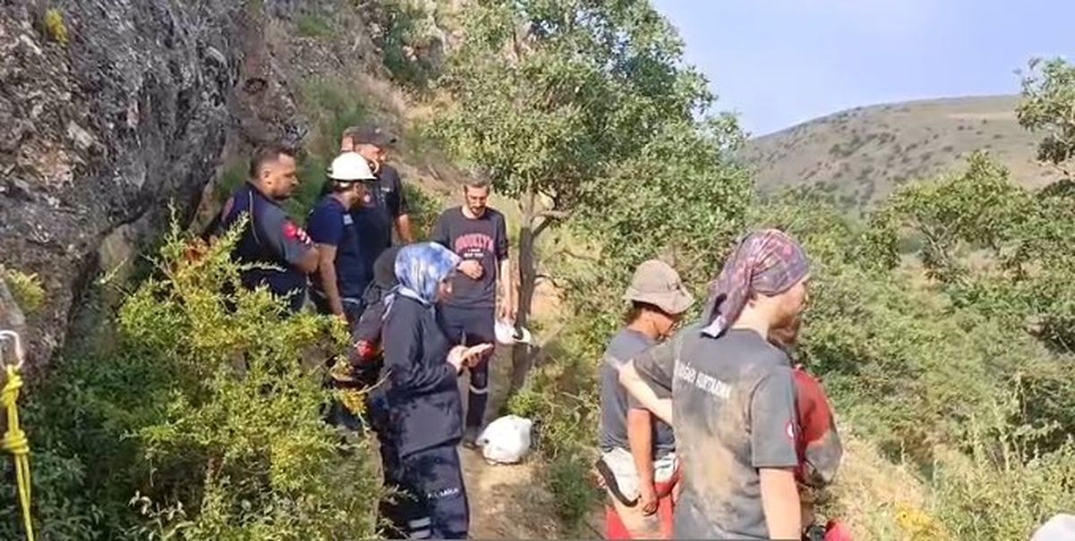 Mağarada bulunan cesedi, yoğun metan gazından dolayı çıkarılamadı