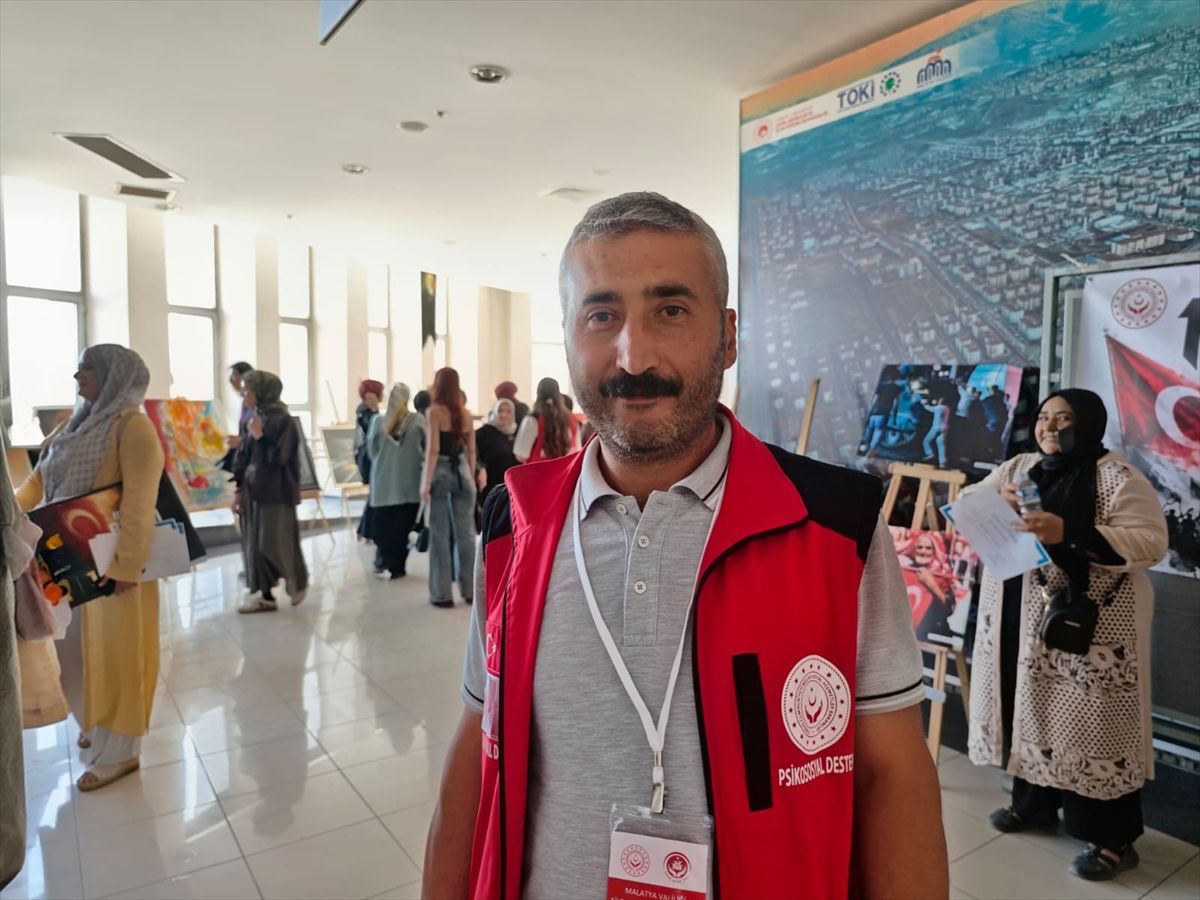 Malatya'da şehit ailelerinden 15 Temmuz sergisi