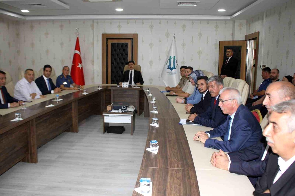 Malazgirt Kaymakamı Ahmed Tayyib Kahraman göreve başladı