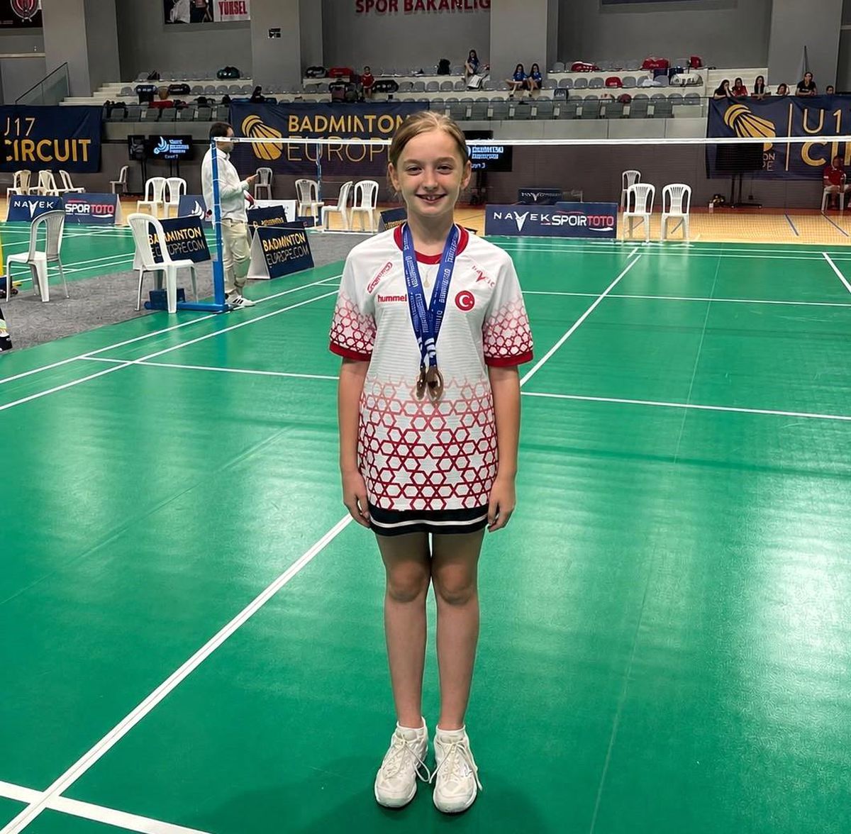 Manisalı badmintonculardan uluslararası turnuvada iki bronz madalya