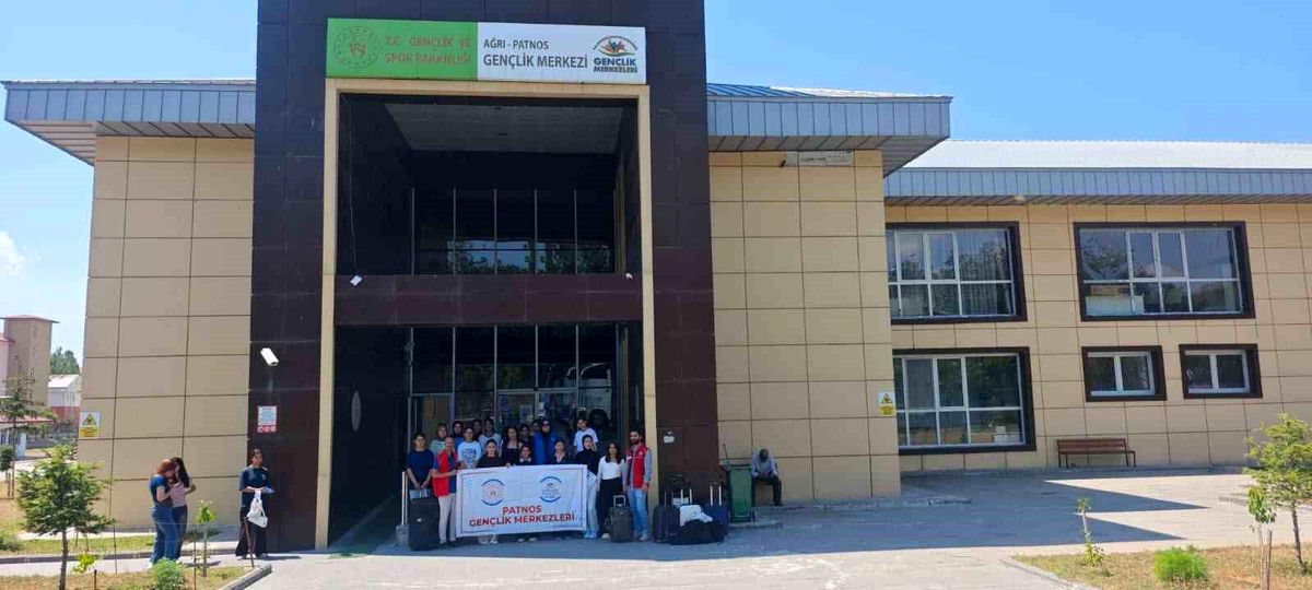 Gençlik ve Spor Bakanlığı'ndan 'Bir Destandır Çanakkale' Programı ile 2026’da Binlerce Öğrenci Tarihle Buluşuyor