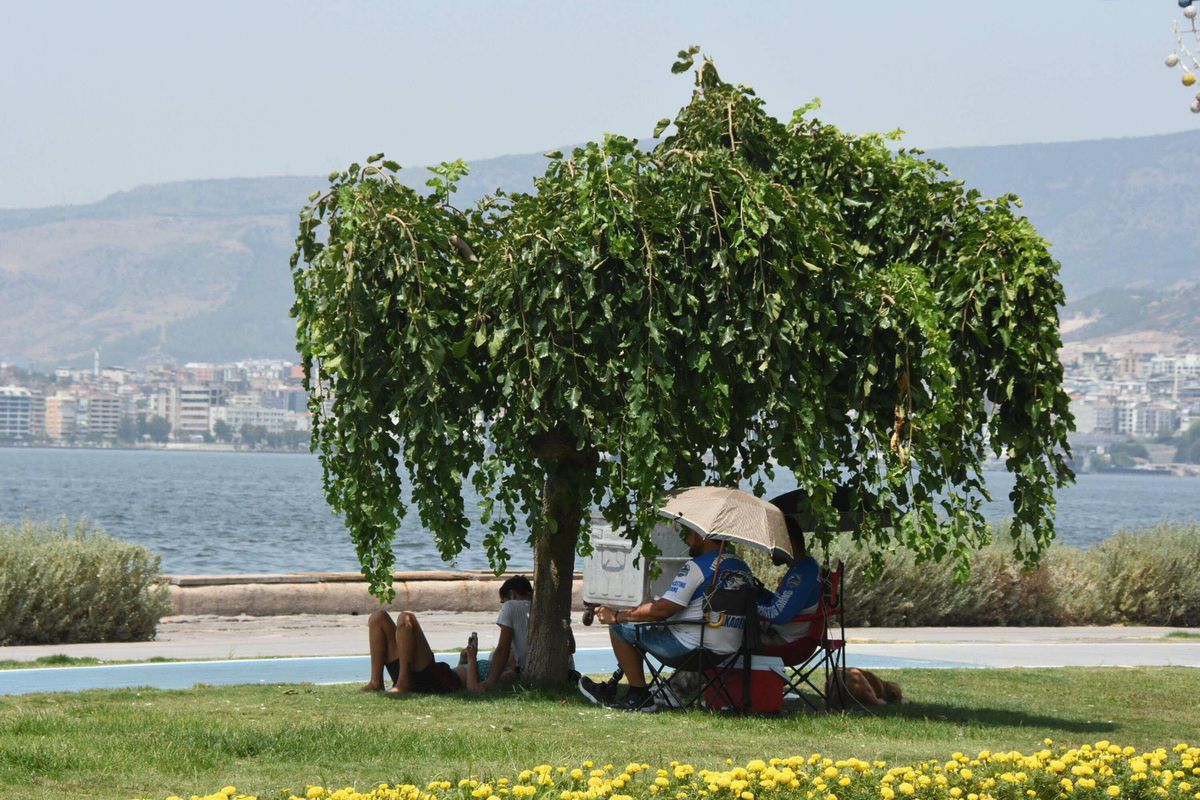 İzmir'de Bu Yaz Sıcaklık Daha Düşük Olacak