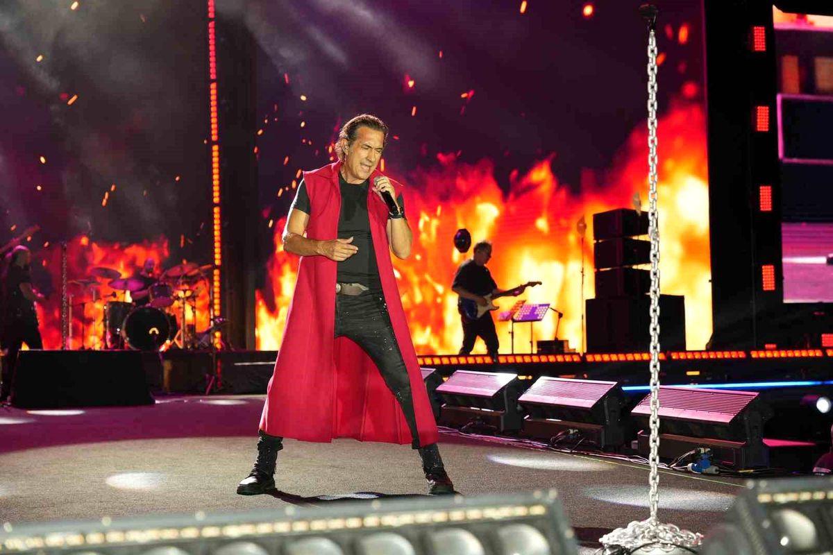 Sakaryalılar festivalin son gününde Kıraç ile coştu