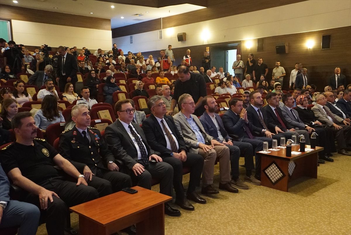 Kütahya'da düzenlenen Sıfır Atık Çalıştayı sonuç konferansından genel bir görüntü.