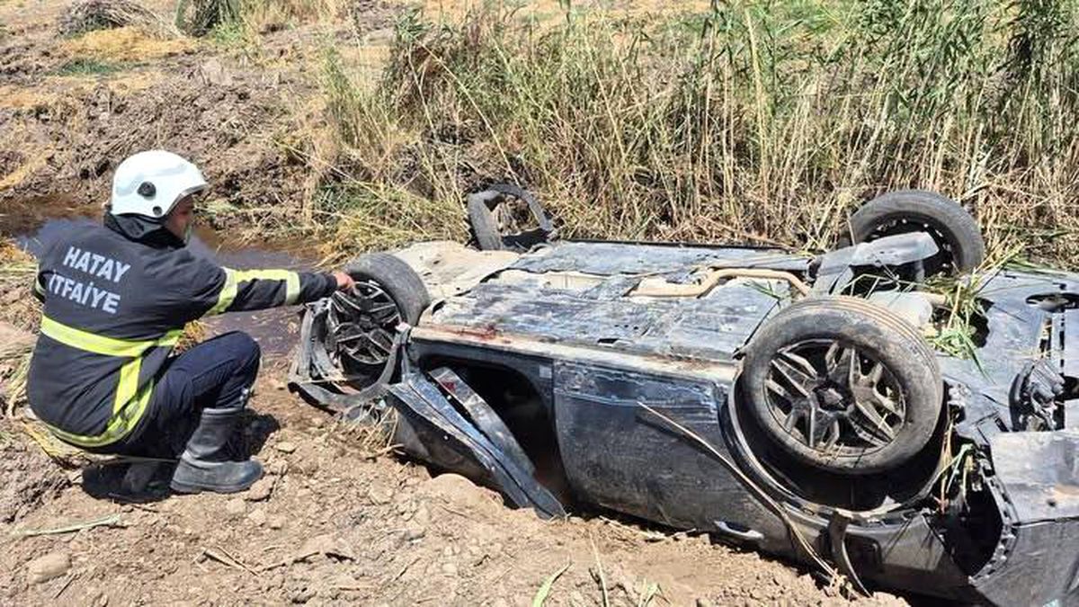 Takla atarak hurdaya dönen otomobilin sürücüsü yaralandı