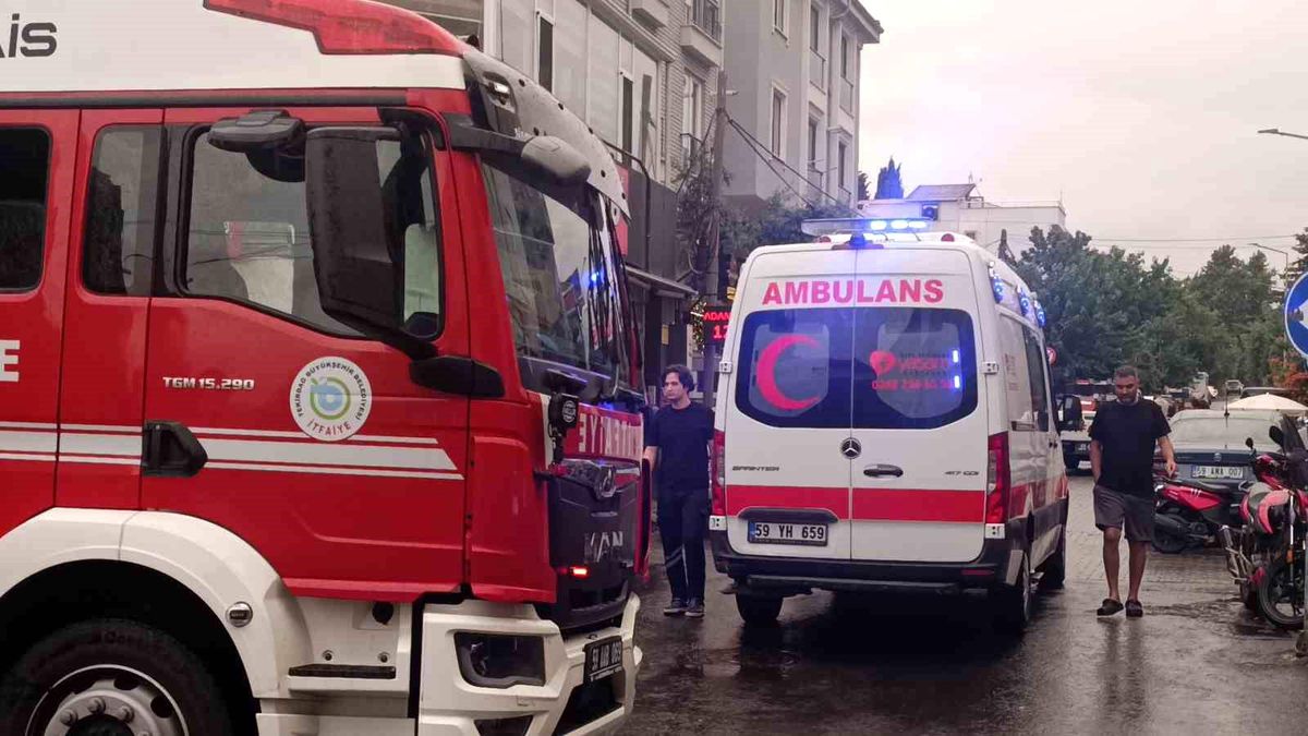 Tekirdağ'da yangın paniği: Yoğun duman üzerine çok sayıda ekip sevk edildi