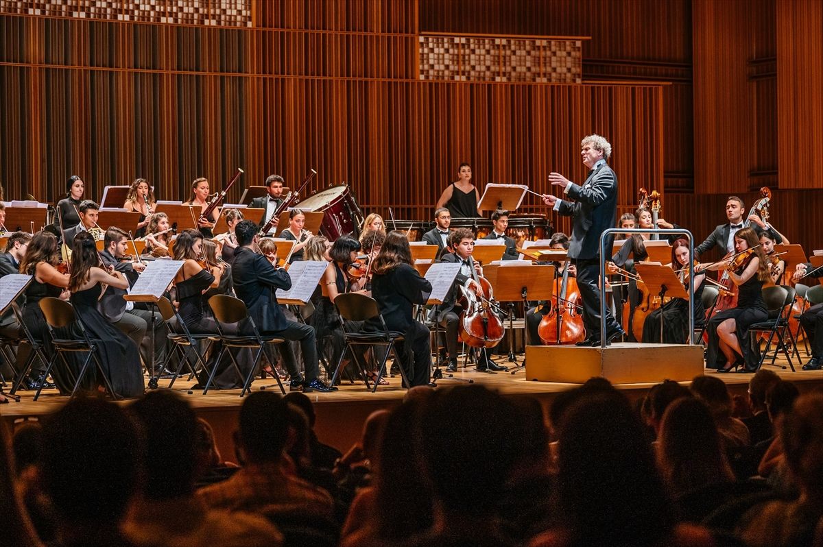 Türkiye Gençlik Filarmoni Orkestrası, 20. yılını 10 konserlik turneyle kutlayacak