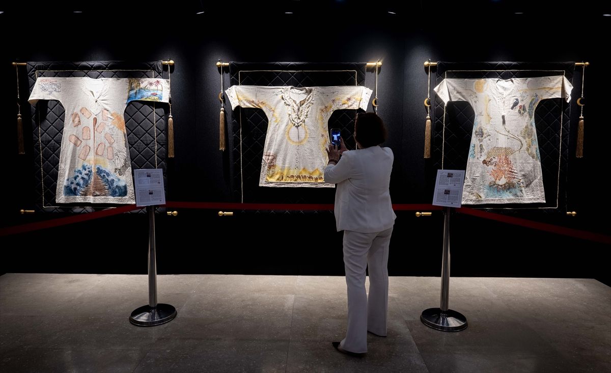 15 Temmuz Demokrasi Müzesi'nde sergilenen tarihi sultan gömlekleri